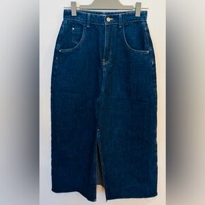 Zara Dark Indigo Blue Denim Midi Skirt w Front Slit. Size Small